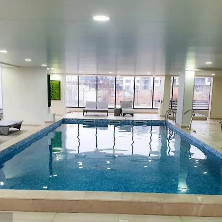 Waterfront - Pool & Langa Plaja Appartement Năvodari