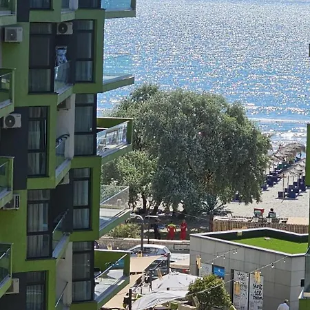 Waterfront - Pool & Langa Plaja Năvodari