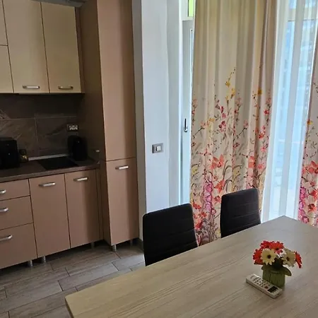 Waterfront - Pool & Langa Plaja Appartement Năvodari
