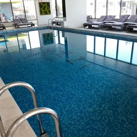 Waterfront - Pool & Langa Plaja Apartment Navodari